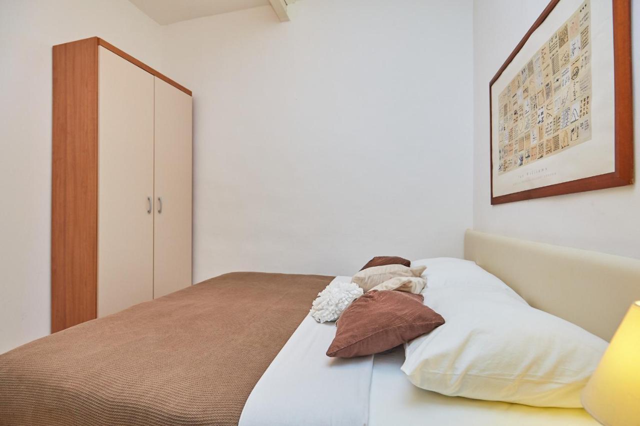 Hidden Gem Old Town Apartment *